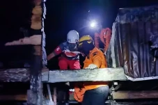 Sebuah Rumah Panggung...