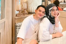 Rezky Aditya Ditetapkan...