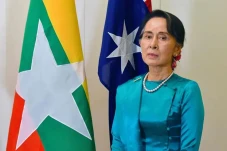Keluarga Aung San Suu...