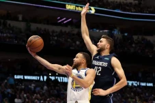 Maxi Kleber Pede Mavericks...