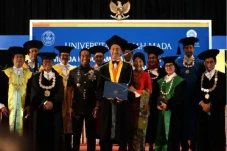 Membanggakan, Putra...
