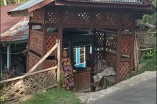 Warga Sinjai Keluhkan...