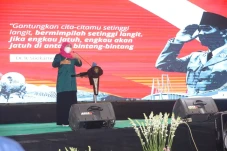 Buka Kongres III Pergunu,...