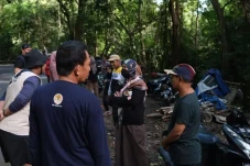 Aksi Bersih-bersih di...
