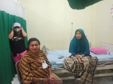 2 Suster di Distrik...