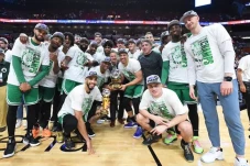 Jayson Tatum Rebut MVP...