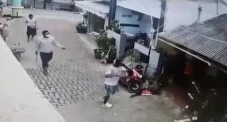 3 Preman Kampung Serang...