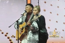 Persembahkan Lagu untuk...