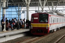 KAI Commuter Operasikan...