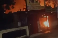 Kios Gadai Terbakar...