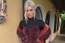 Kim Kardashian Rela...