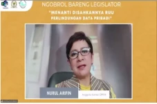 Pengguna Internet di...