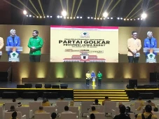 Desy Ratnasari Ibaratkan...