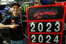 Quartararo Bertahan...
