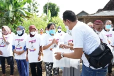 Emak-emak dan Milenial...