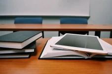 Webinar Unair: Strategi...