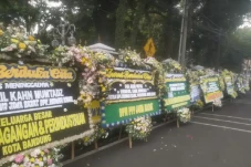 Rumah Dinas Gubernur...