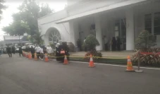 Gelar Pengajian untuk...