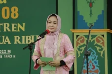 Bupati Winarti Kucurkan...