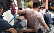 Kurang dari 2 Jam, Perampok...