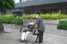 Pegadaian Mengetuk Pintu...