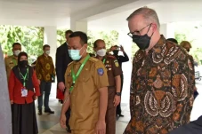 Kunjungan Perdana Menteri...