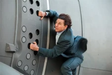 5 Film Tom Cruise dengan...