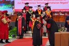 Rektor UNP: Disertasi...