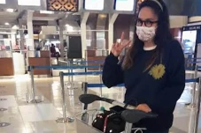 Pebiliar Cantik Angelina...