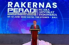 Peradi SAI Luncurkan...