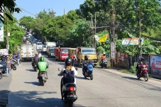 Truk Pasir Mogok Tutup...