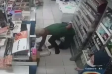 Polisi Buru Pelaku Perampokan...