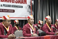 Terpanggil, Puluhan...