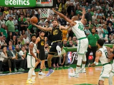 Hasil Final NBA 2022:...