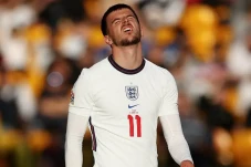 Inggris vs Italia: Jual...