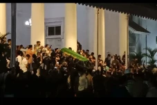 Hujan Rintik Sambut...