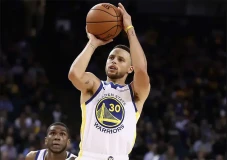 Stephen Curry Tuai Pujian...