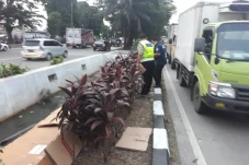 Diduga Hilang Kendali,...