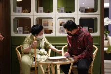 Potret Kebersamaan Erick...