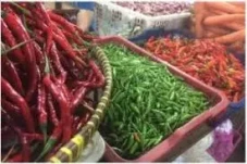 Harga Cabai Tembus Rp100...