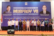 Gempa Sulbar, Gubernur...