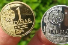 Sejarah Dinar dan Dirham,...