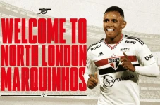 Arsenal Amankan Jasa...