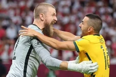 Australia vs Peru: Lolos...