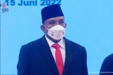 Dilantik Jadi Wamenaker,...