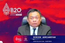 Blak-blakan di DPR,...