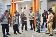 Kejari Terima Hibah...