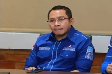 Soal Reshuffle Kabinet,...