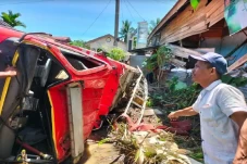 Mobil Damkar Aceh Barat...