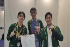 Mahasiswa Kalbis Institute...